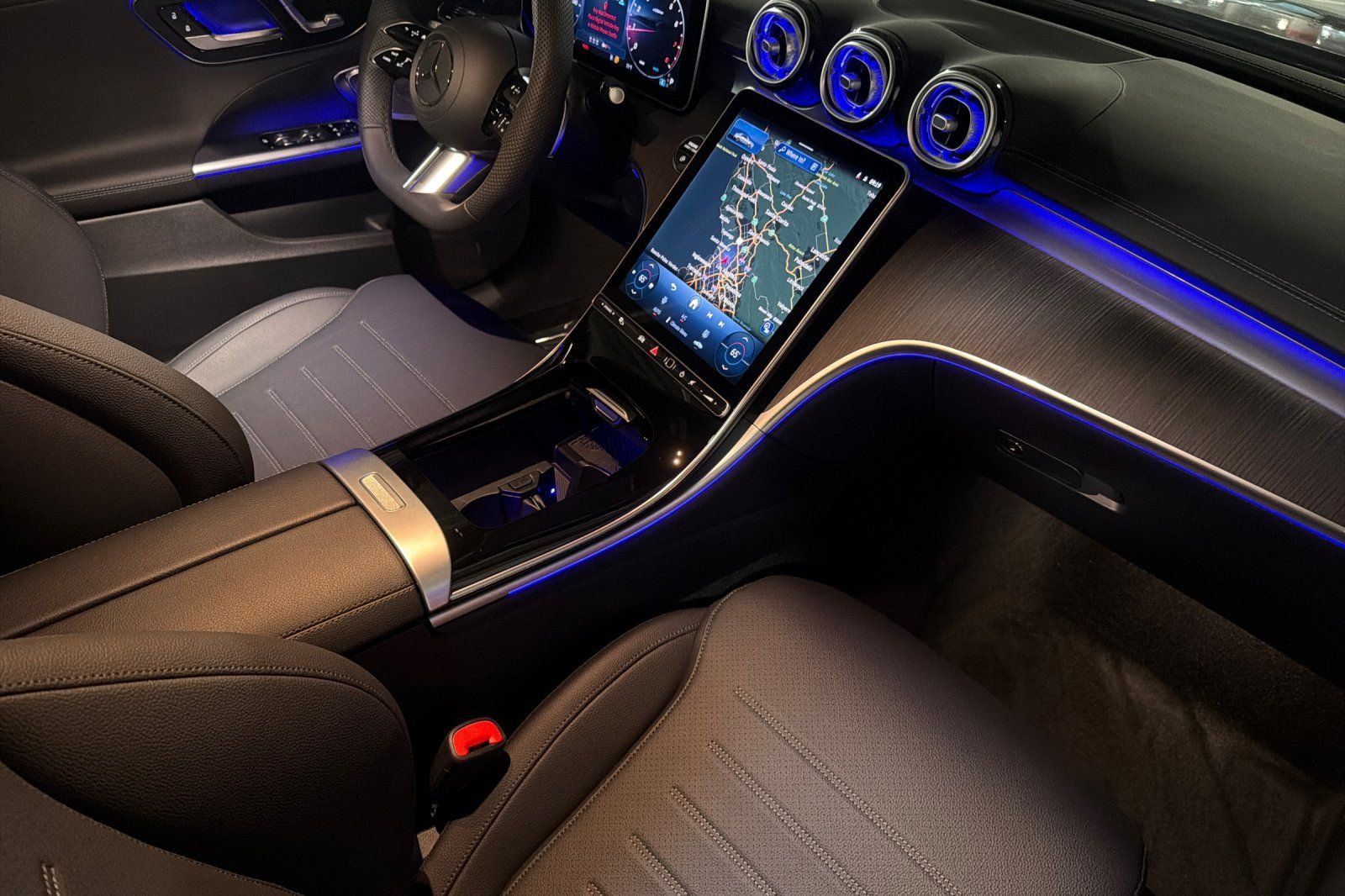 New 2026 Mercedes-Benz C 300 Sedan image 14