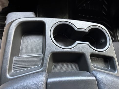 Used 2020 Chevrolet Silverado 2500 LT w/ Convenience Package image 40