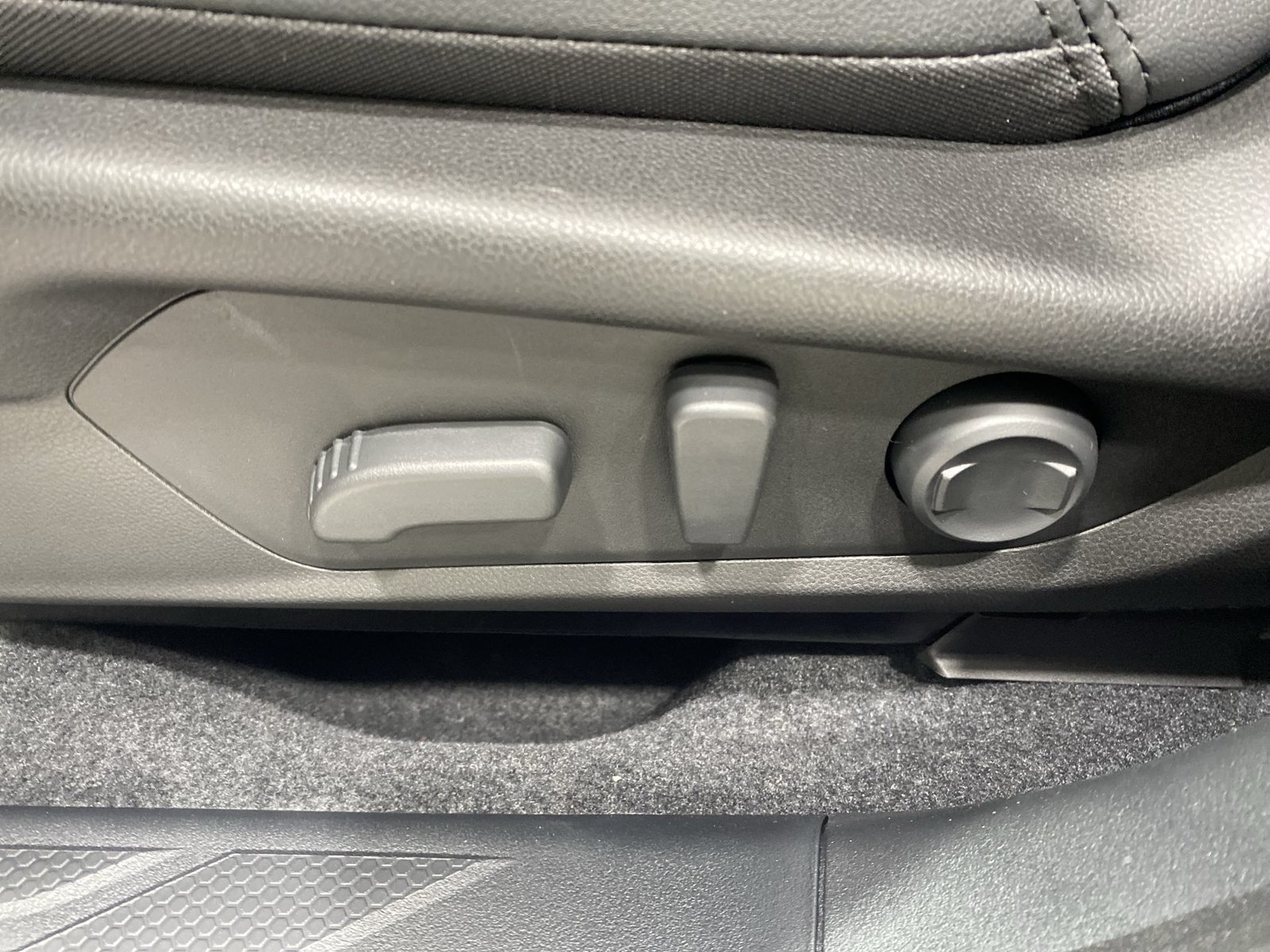 New 2026 Subaru Outback Premium AWD/4WD image 12