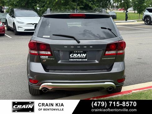 Used 2018 Dodge Journey Crossroad AWD/4WD image 6