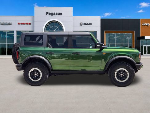 Used 2024 Ford Bronco Badlands AWD/4WD image 7