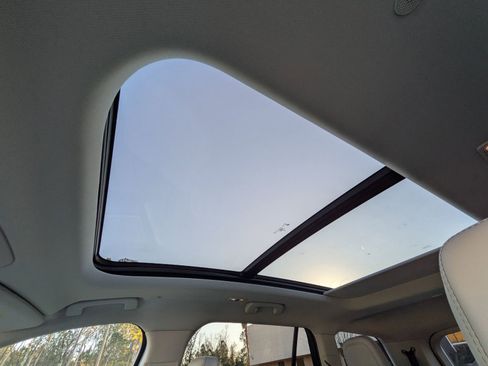 Certified 2025 Lincoln Aviator Reserve image 25