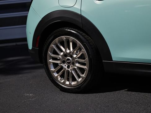 Used 2026 MINI Cooper S FWD image 6