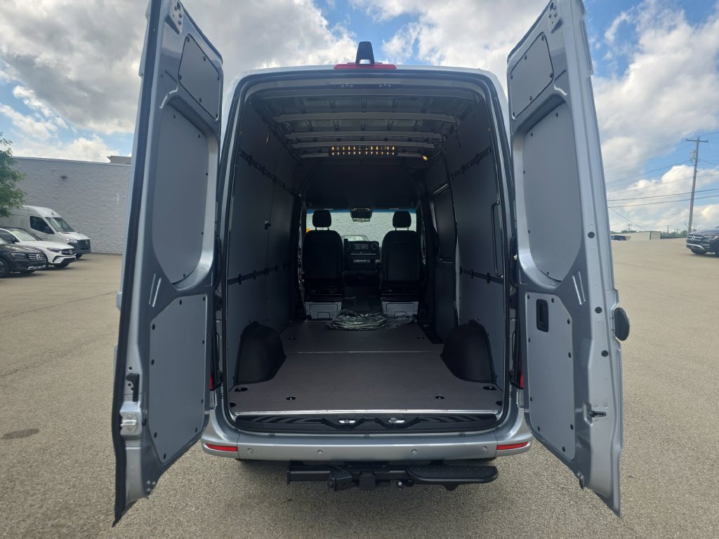 New 2026 Mercedes-Benz Sprinter 2500 image 21