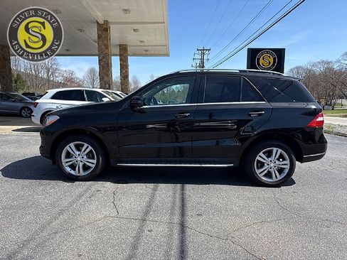 Used 2015 Mercedes-Benz ML 350 4MATIC w/ Premium 1 Package image 3