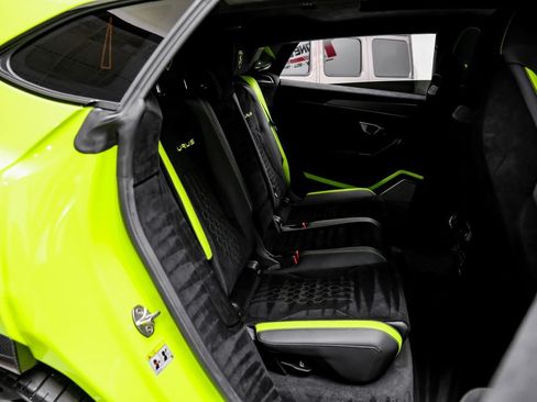 Used 2023 Lamborghini Urus Performante AWD/4WD image 48