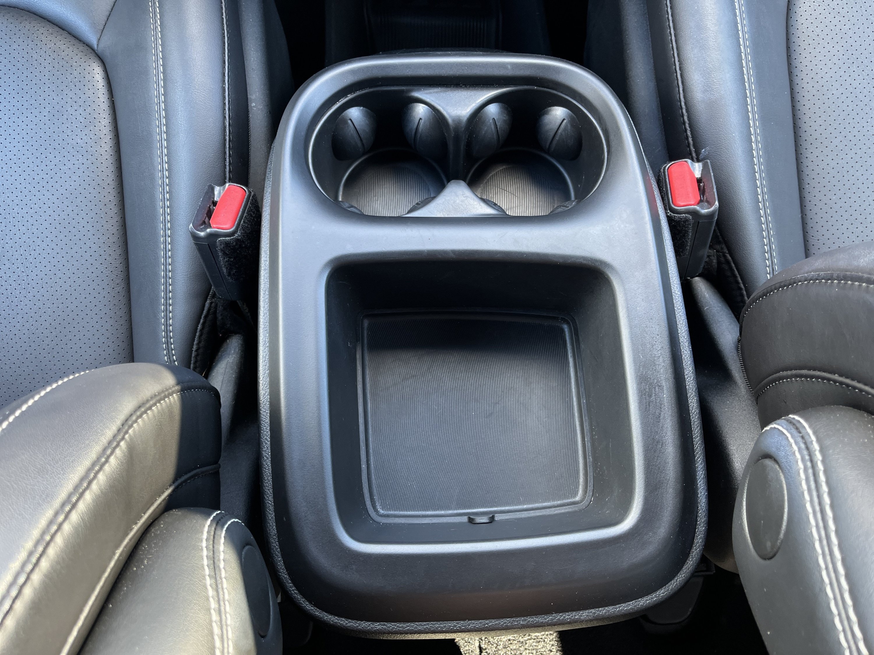 Used 2025 Chrysler Pacifica Select FWD image 23