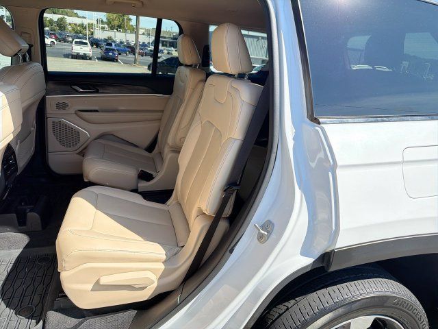 Used 2021 Jeep Grand Cherokee L Limited RWD image 25