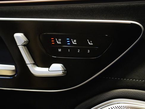 Used 2025 Mercedes-Benz EQS AMG 4MATIC image 31