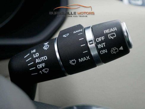 Used 2015 Land Rover Range Rover Sport HSE image 29