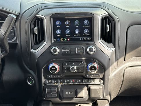 Used 2022 GMC Sierra 3500 Denali w/ Denali Black Diamond Edition image 15