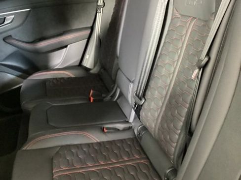 New 2025 Audi RS Q8 performance image 9