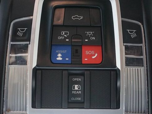 Used 2024 RAM 3500 Laramie AWD/4WD image 25