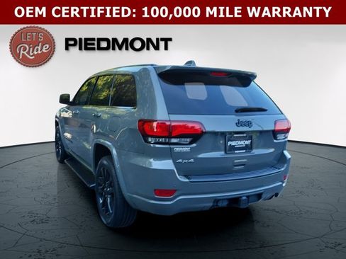 Certified 2022 Jeep Grand Cherokee Laredo X RWD image 7