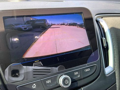 Used 2020 Chevrolet Malibu LS FWD image 16