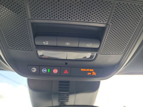 New 2026 Chevrolet Traverse LT w/ Sun and Wheel Package image 23