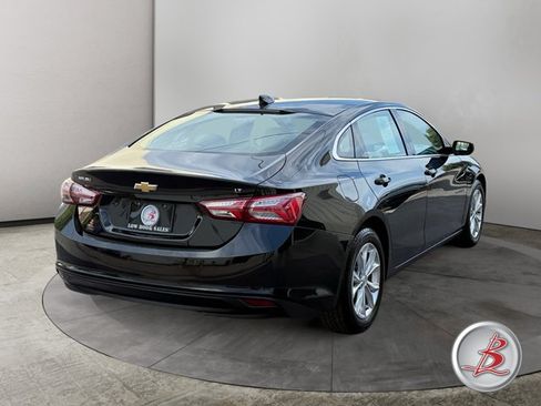 Used 2021 Chevrolet Malibu LT FWD image 7