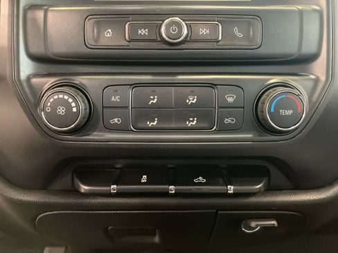 Used 2018 Chevrolet Silverado 1500 W/T image 17