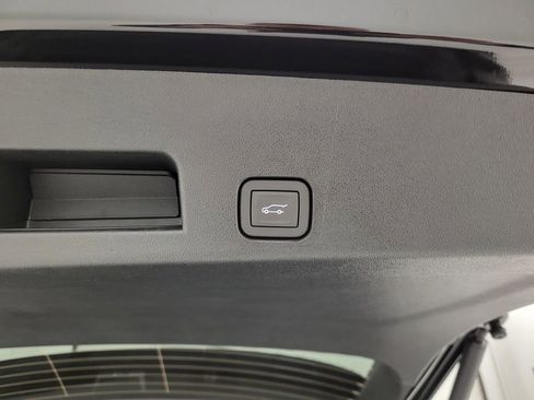 New 2026 Chevrolet Traverse LT w/ Sun and Wheel Package image 2