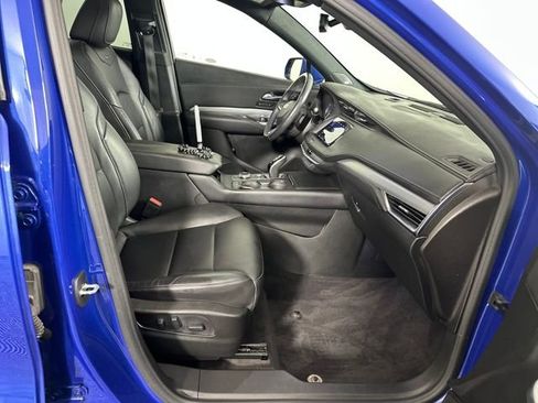 Used 2021 Cadillac XT4 Premium Luxury image 28