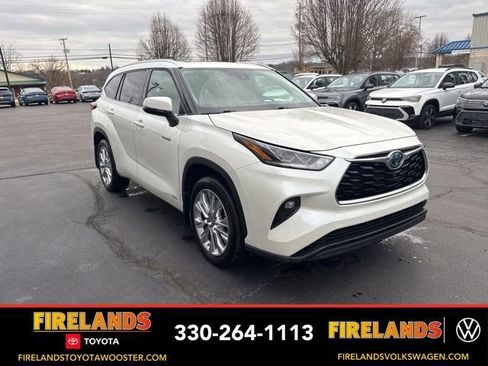 Used 2021 Toyota Highlander Limited image 7
