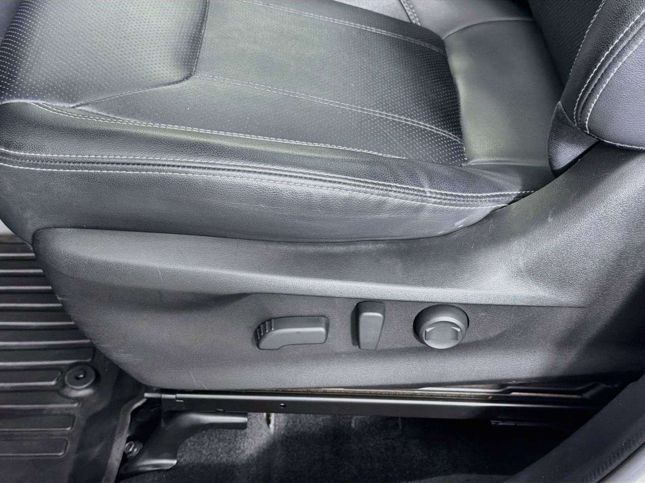 Used 2019 Subaru Forester Limited AWD/4WD image 38