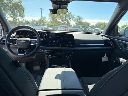 New 2026 Chevrolet Traverse LT w/ Driver Confidence Package image 23