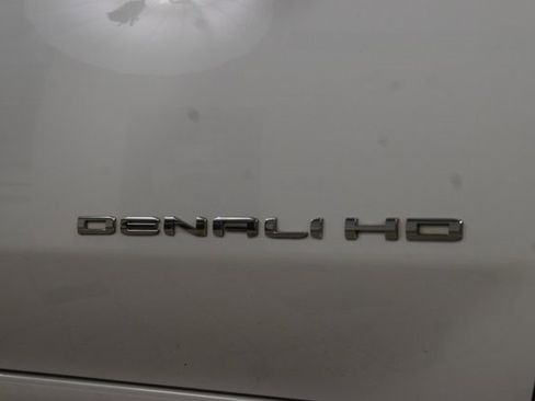 Used 2023 GMC Sierra 3500 Denali w/ Denali Ultimate Package image 18