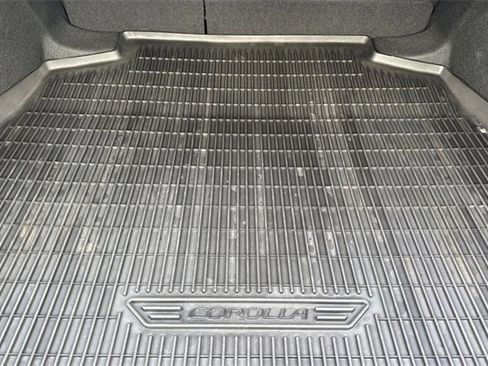 Used 2022 Toyota Corolla SE image 17