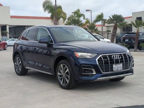 Used 2021 Audi Q5 2.0T Premium w/ Convenience Package AWD/4WD image 3