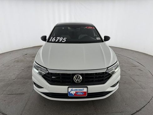 Used 2019 Volkswagen Jetta R-Line FWD image 2
