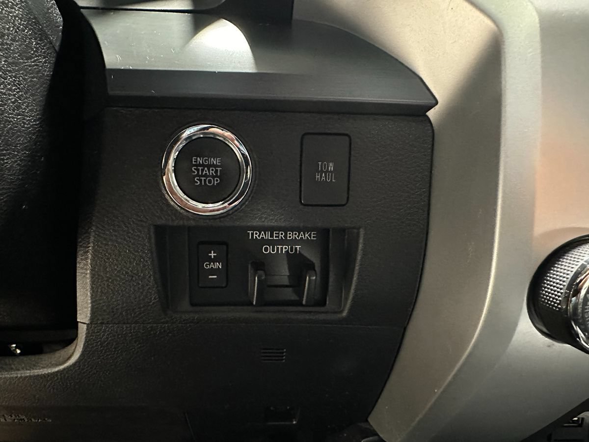 Used 2020 Toyota Tundra TRD Pro AWD/4WD image 32