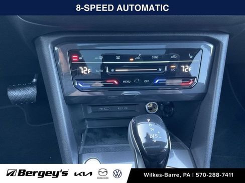 Certified 2023 Volkswagen Tiguan SE w/ Panoramic Sunroof Package AWD/4WD image 12