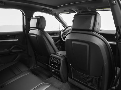 Certified 2026 Porsche Cayenne S image 28