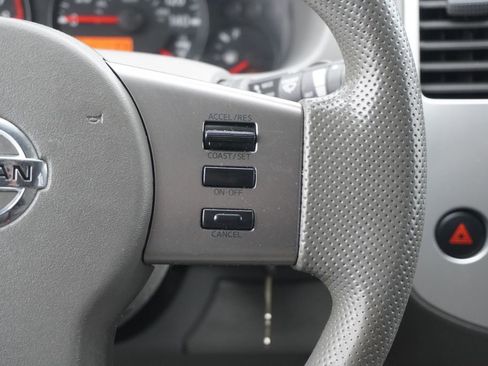 Used 2012 Nissan Frontier SV AWD/4WD image 15