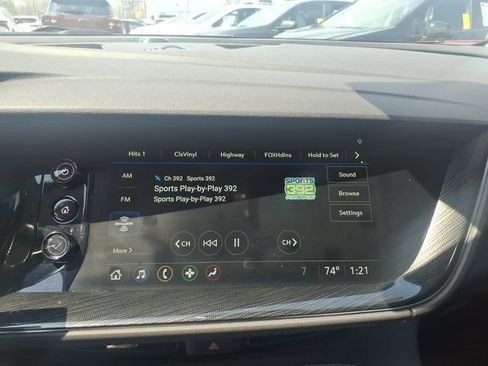 Used 2023 Buick Envision Essence FWD image 18