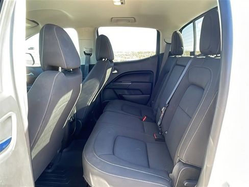 Used 2021 Chevrolet Colorado LT w/ LT Convenience Package image 14