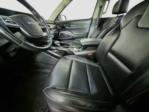 Used 2025 Kia Telluride S AWD/4WD image 13