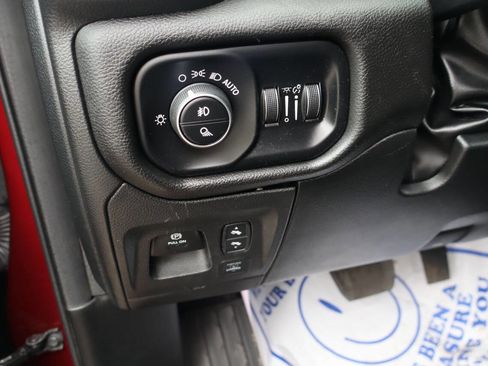 Used 2025 RAM 1500 Big Horn AWD/4WD image 17