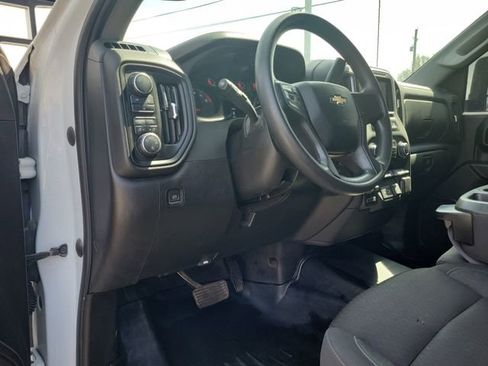 Used 2024 Chevrolet Silverado 2500 Custom w/ Custom Value Package AWD/4WD image 18