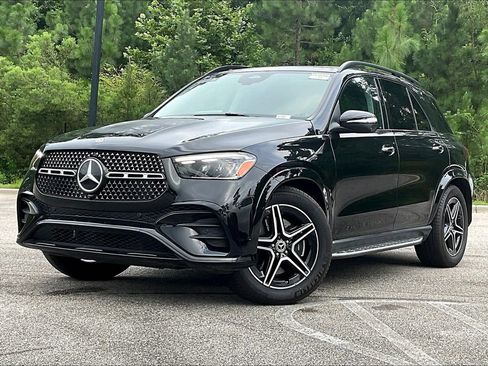 Certified 2025 Mercedes-Benz GLE 350 4MATIC w/ AMG Line Exterior image 2