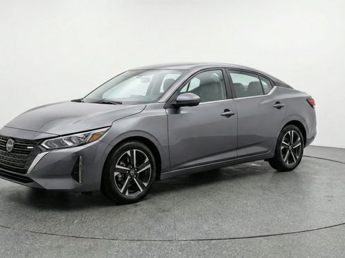 Used 2025 Nissan Sentra SV FWD image 3