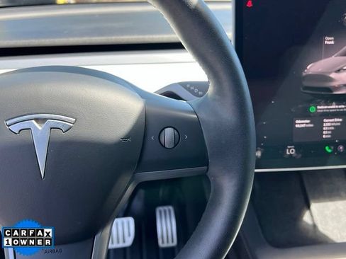 Used 2022 Tesla Model Y Performance AWD/4WD image 21