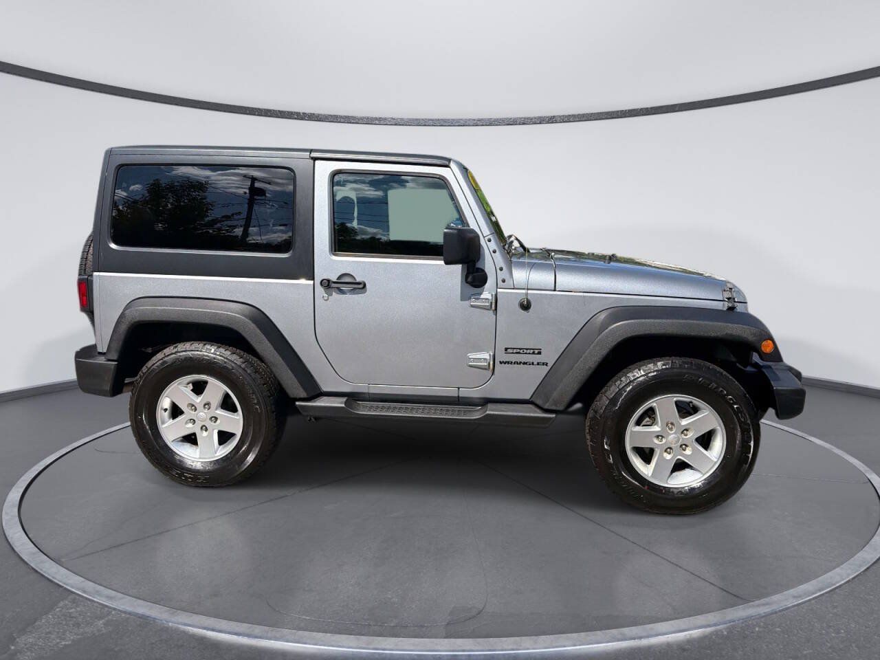 Used 2016 Jeep Wrangler Sport w/ Quick Order Package 24S AWD/4WD image 5