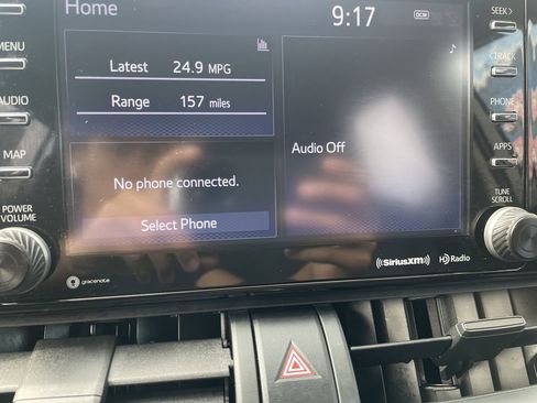 Used 2019 Toyota RAV4 XLE AWD/4WD image 19