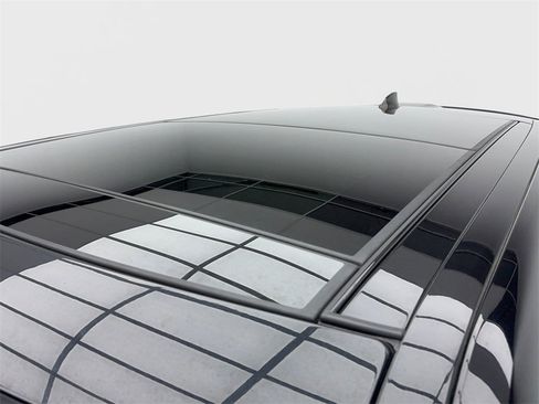 Used 2022 Land Rover Range Rover Sport HSE Silver Edition image 13