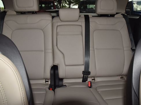 New 2026 Lincoln Corsair Premiere FWD image 20