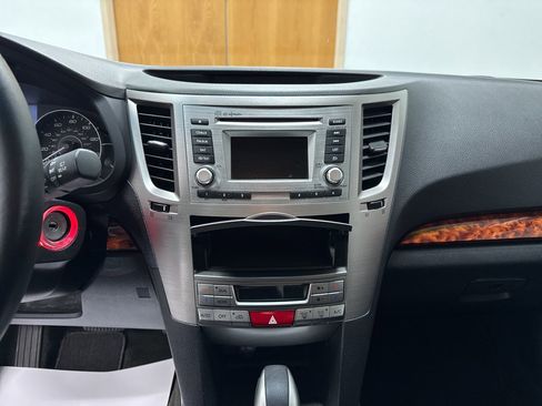 Used 2012 Subaru Outback 2.5i Limited image 10