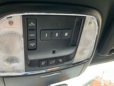 Used 2021 Jeep Grand Cherokee Limited w/ Quick Order Package 28K 80th AWD/4WD image 17