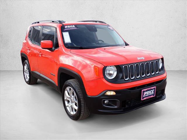 Used 2017 Jeep Renegade Latitude w/ Cold Weather Group AWD/4WD image 6